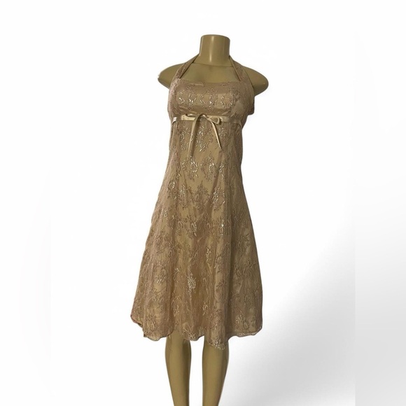 ZUM ZUM - Picture 1 of 4